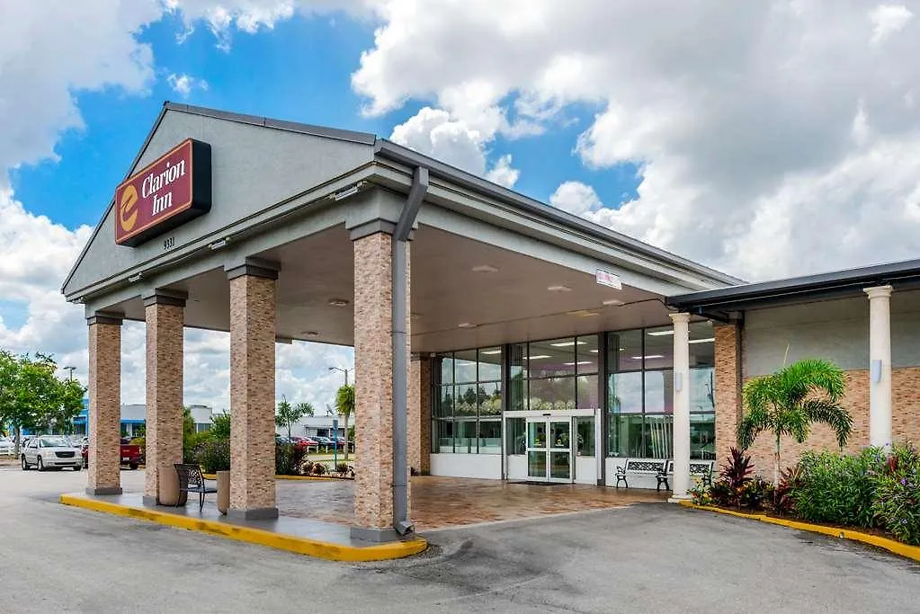 Quality Inn And Conference Center Tampa-Brandon