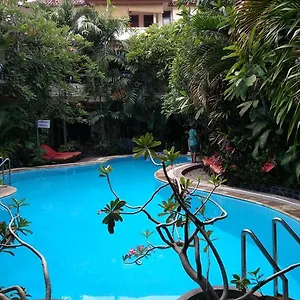 Hotel Secret Garden